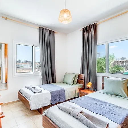 Blue Velvet By Ezoria