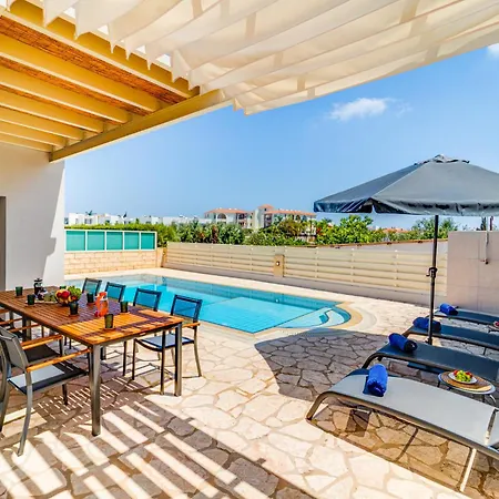 Blue Velvet By Ezoria פרוטאראס