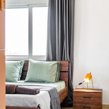 Blue Velvet By Ezoria וילה