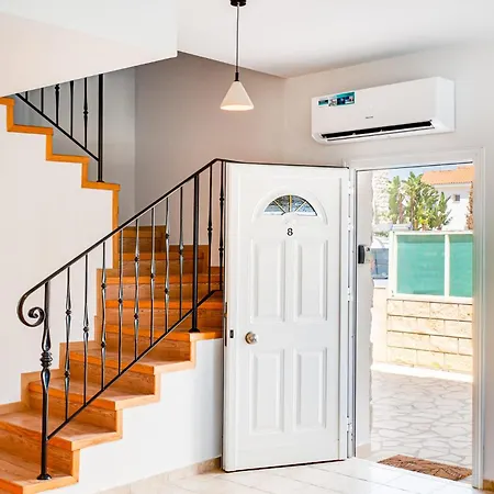 Blue Velvet By Ezoria וילה