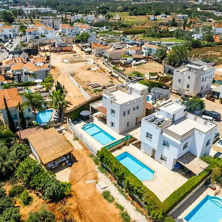 Villa Blue Velvet By Ezoria